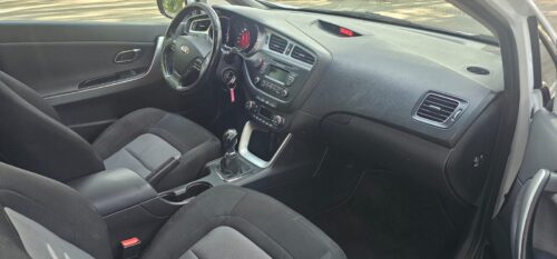 KIA Ceed 1.6 CRDi VGT 110CV Drive | Compacto Diésel de Ocasión en Madrid