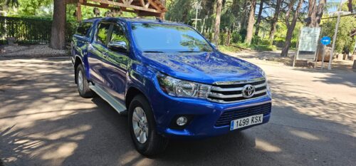 TOYOTA Hilux 2.4 D4D Cabina Doble VX AT - Coche de Ocasión en Madrid
