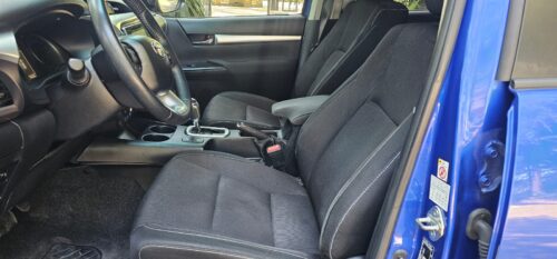 TOYOTA Hilux 2.4 D4D Cabina Doble VX AT - Coche de Ocasión en Madrid