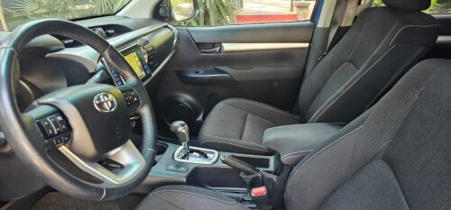 TOYOTA Hilux 2.4 D4D Cabina Doble VX AT - Coche de Ocasión en Madrid