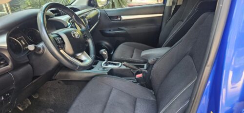 TOYOTA Hilux 2.4 D4D Cabina Doble VX AT - Coche de Ocasión en Madrid